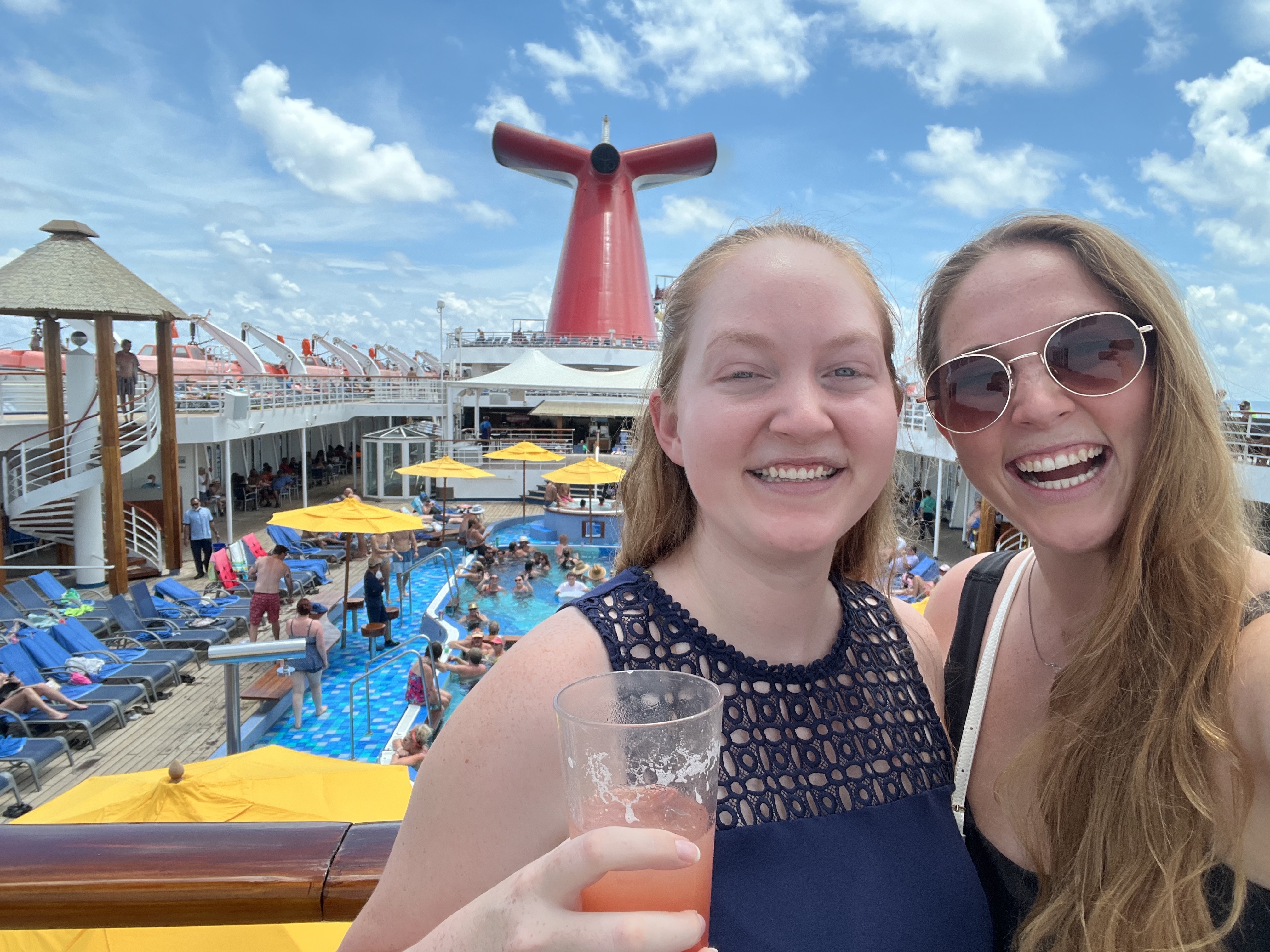Icon of the Seas pool deck